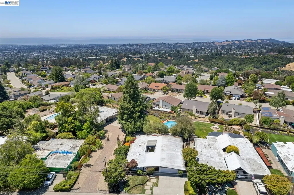 5842 Highwood Road Castro Valley CA 94552