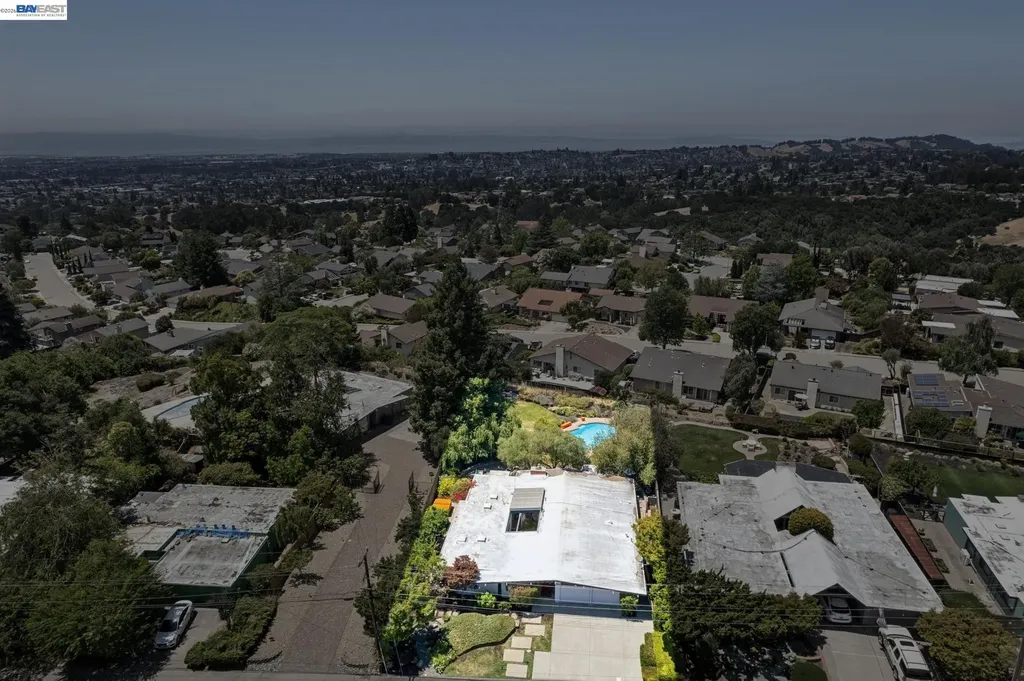 5842 Highwood Road Castro Valley CA 94552