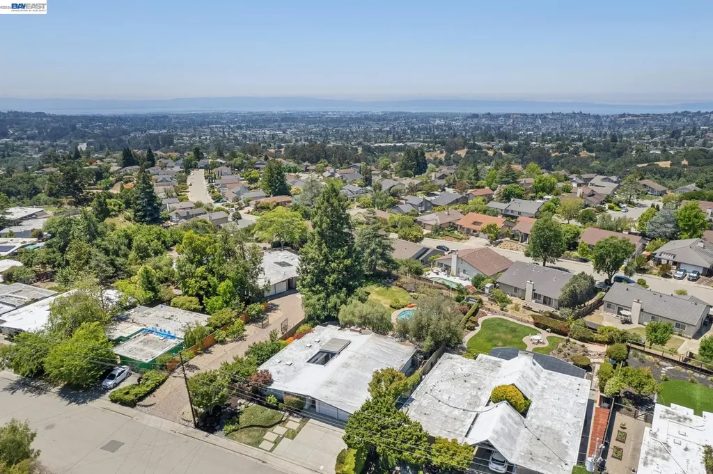 5842 Highwood Road Castro Valley CA 94552