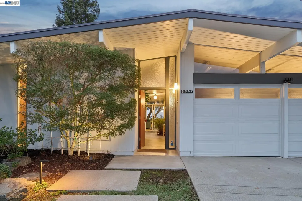 5842 Highwood Road Castro Valley CA 94552