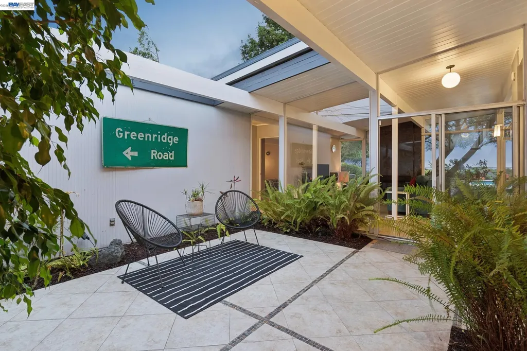 5842 Highwood Road Castro Valley CA 94552