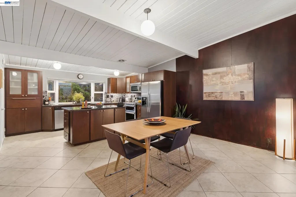 5842 Highwood Road Castro Valley CA 94552