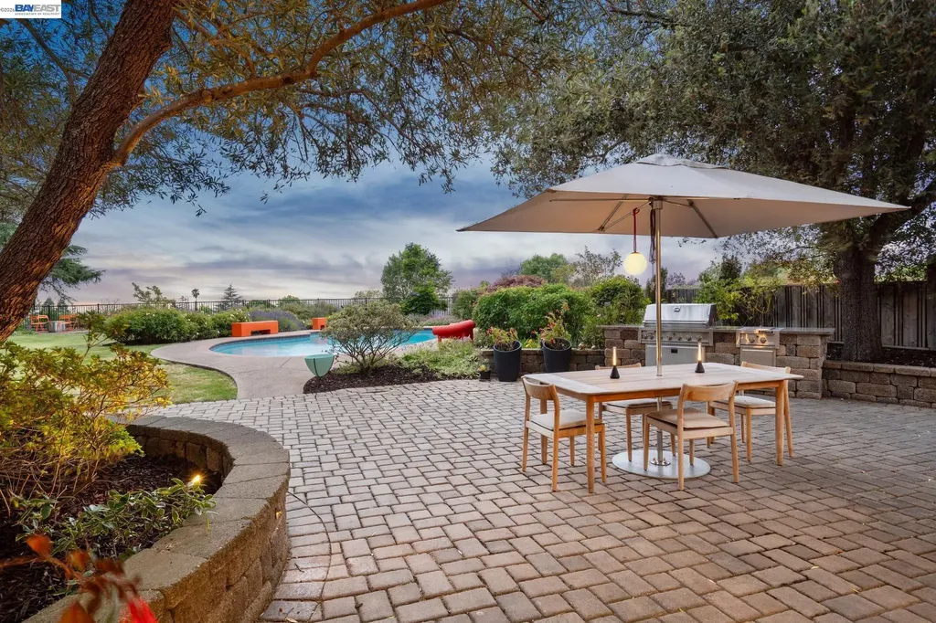 5842 Highwood Road Castro Valley CA 94552