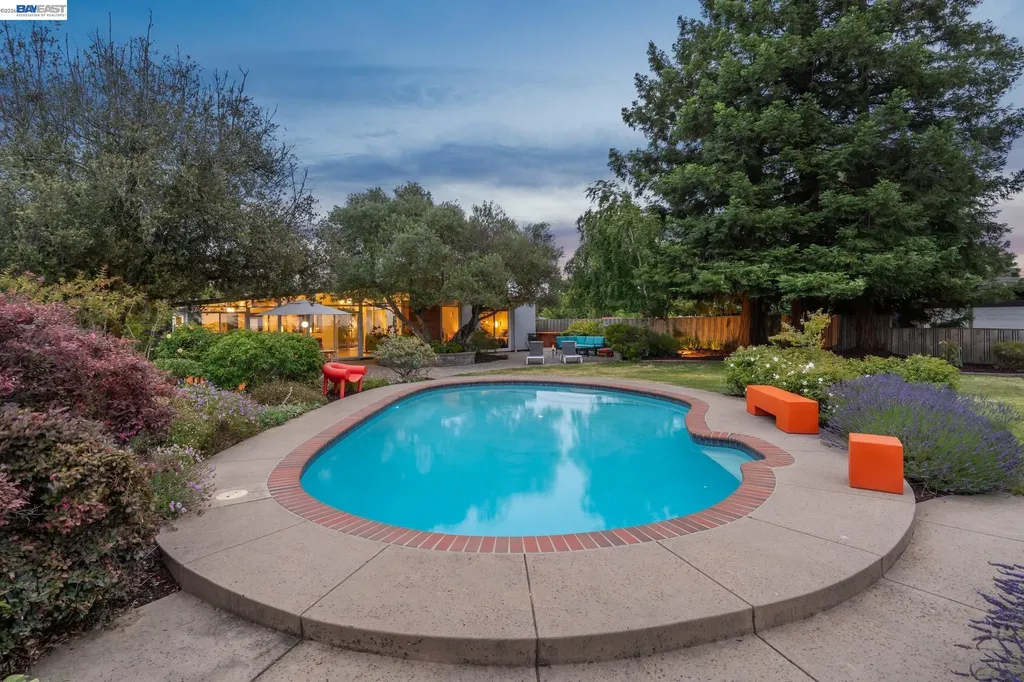 5842 Highwood Road Castro Valley CA 94552