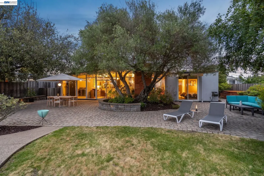 5842 Highwood Road Castro Valley CA 94552