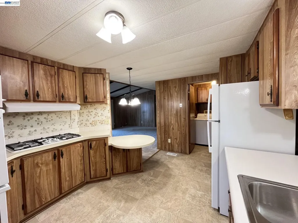 4141 Deep Creek Road Fremont CA 94555