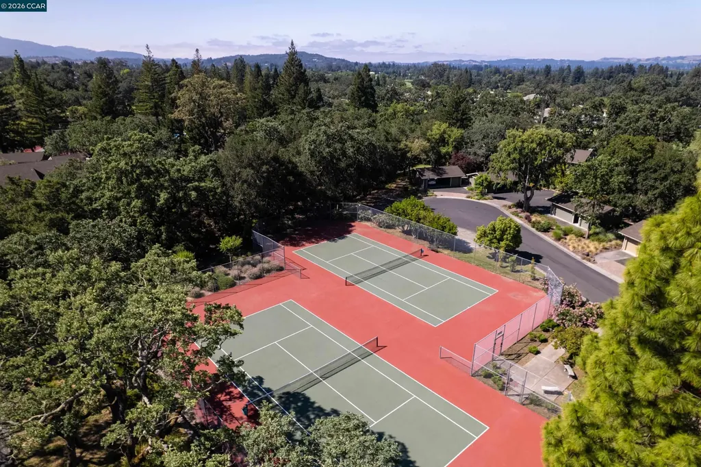 850 Acorn Way Napa CA 94558