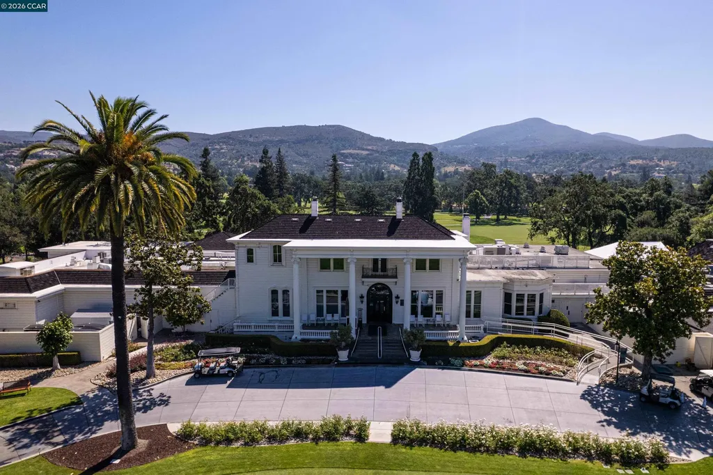 850 Acorn Way Napa CA 94558