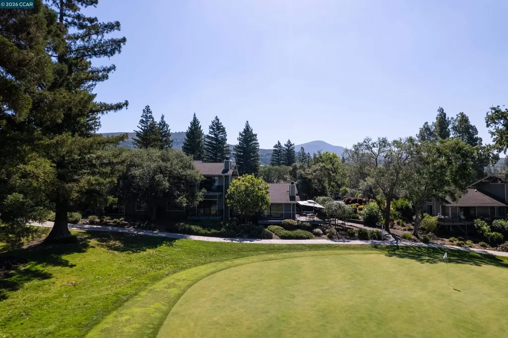 850 Acorn Way Napa CA 94558