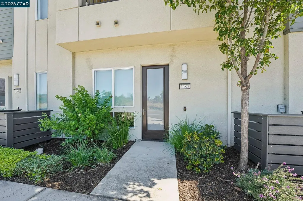 1580 Wright Avenue Richmond CA 94804