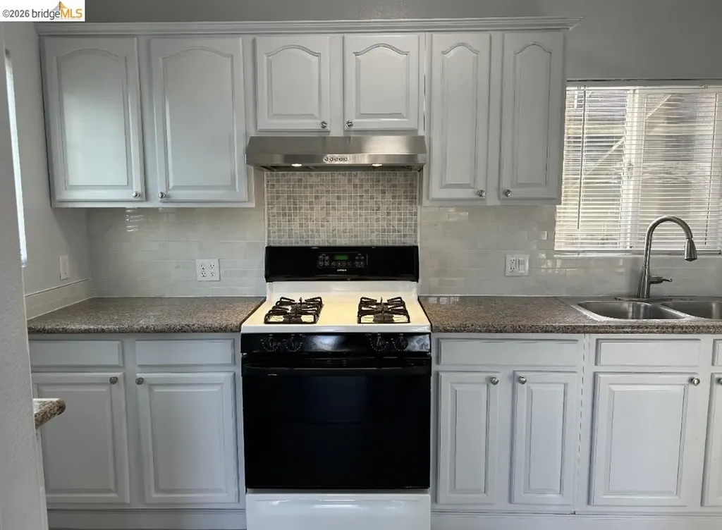 3743 Suter Street Oakland CA 94619
