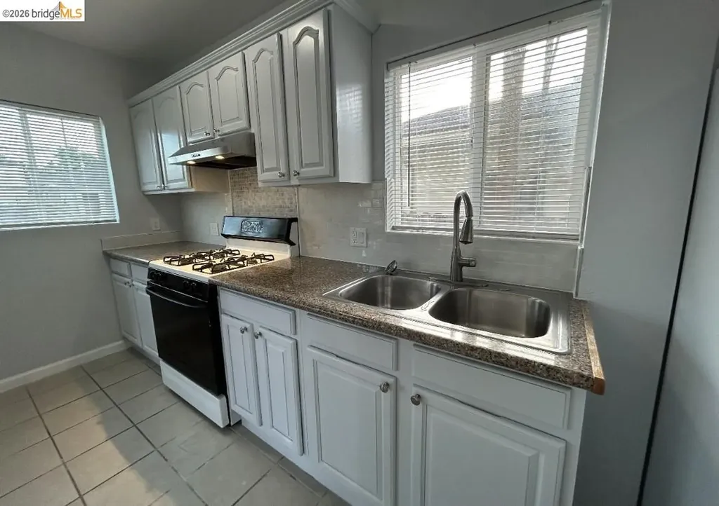 3743 Suter Street Oakland CA 94619