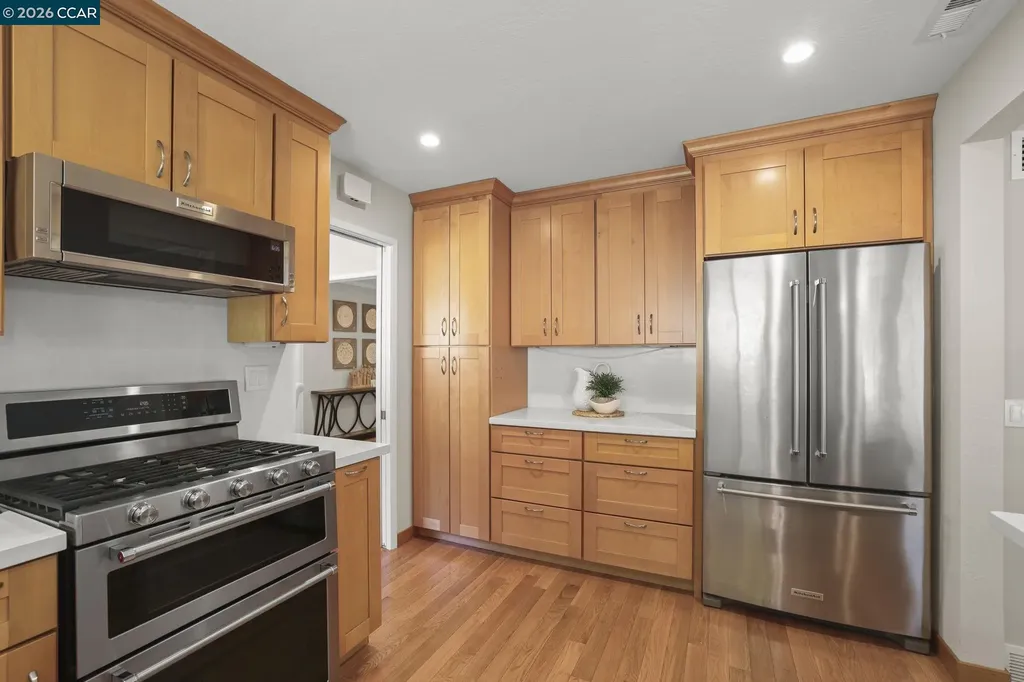 5412 Degnan Drive Martinez CA 94553