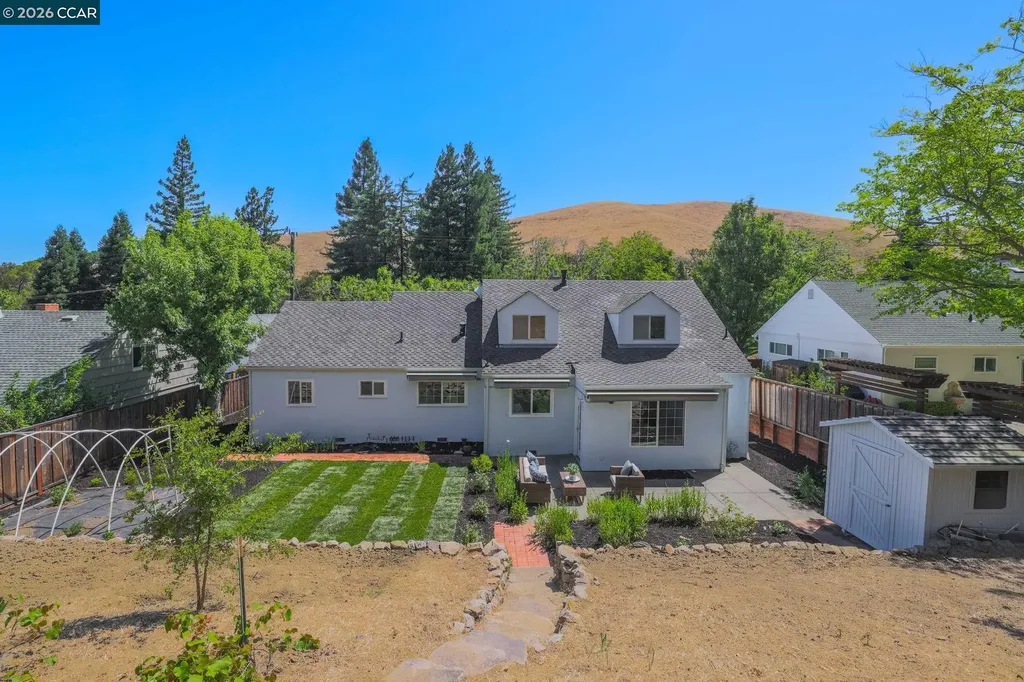 5412 Degnan Drive Martinez CA 94553