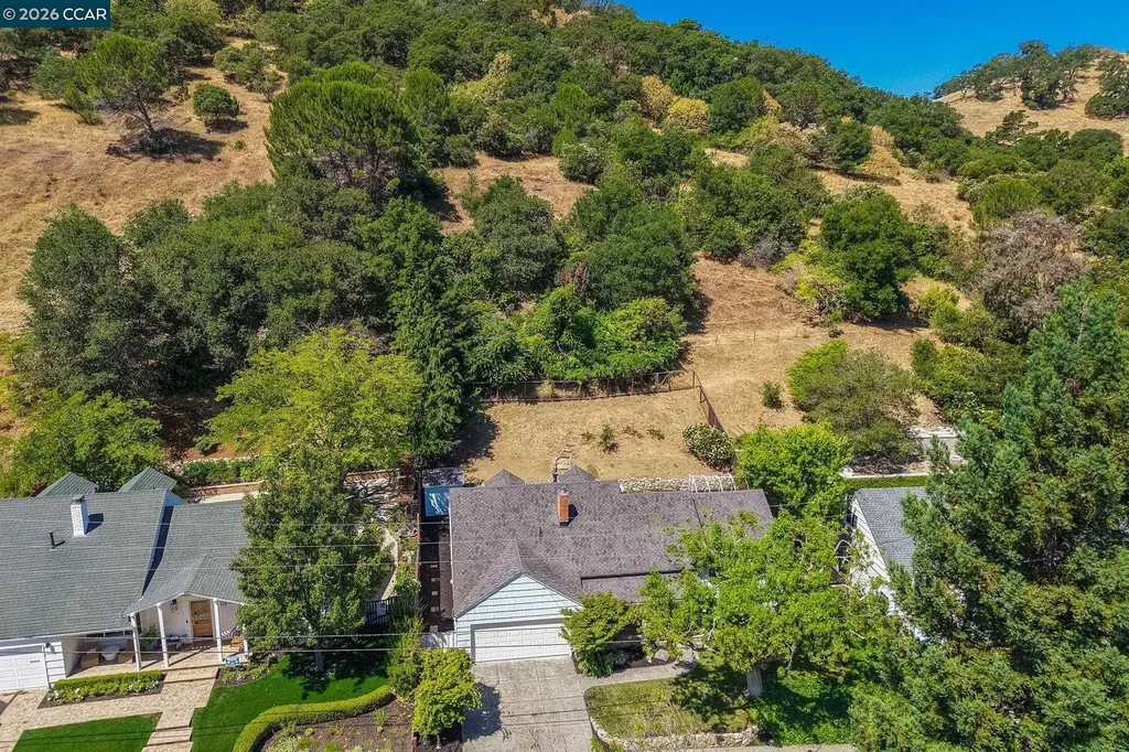 5412 Degnan Drive Martinez CA 94553