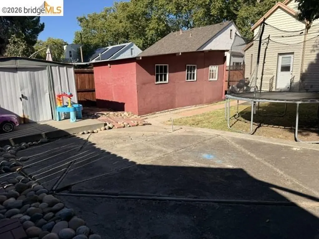 1376 Elm Street Pittsburg CA 94565
