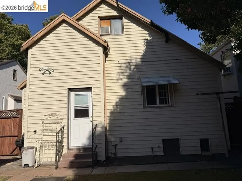 1376 Elm Street Pittsburg CA 94565