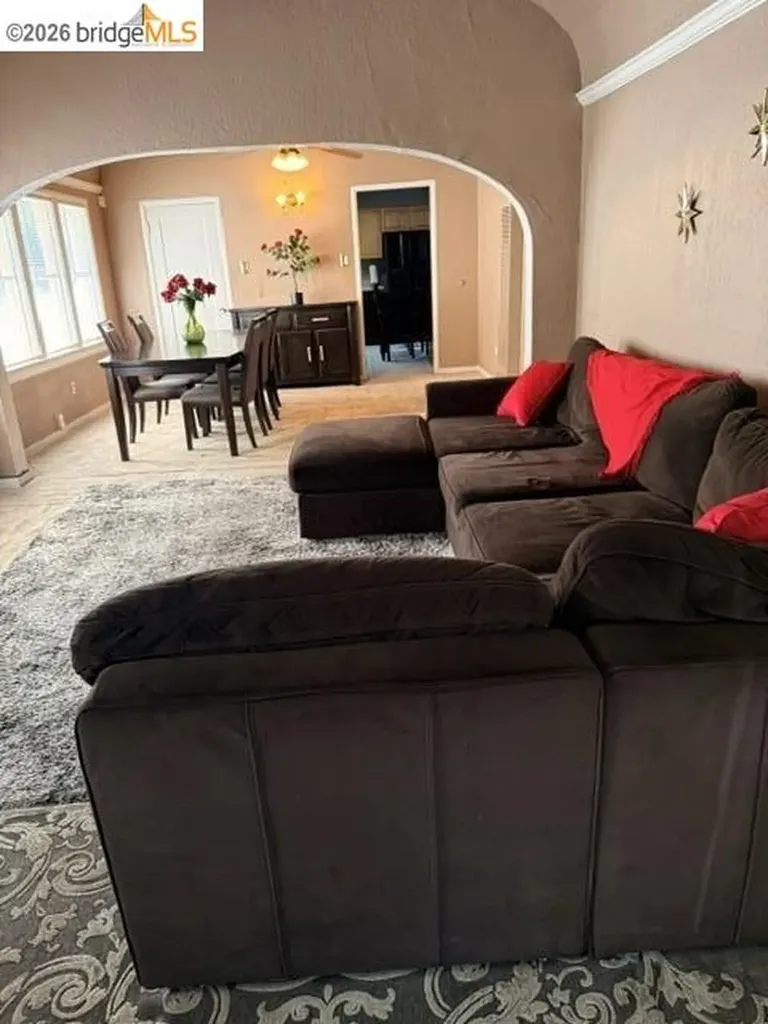1376 Elm Street Pittsburg CA 94565