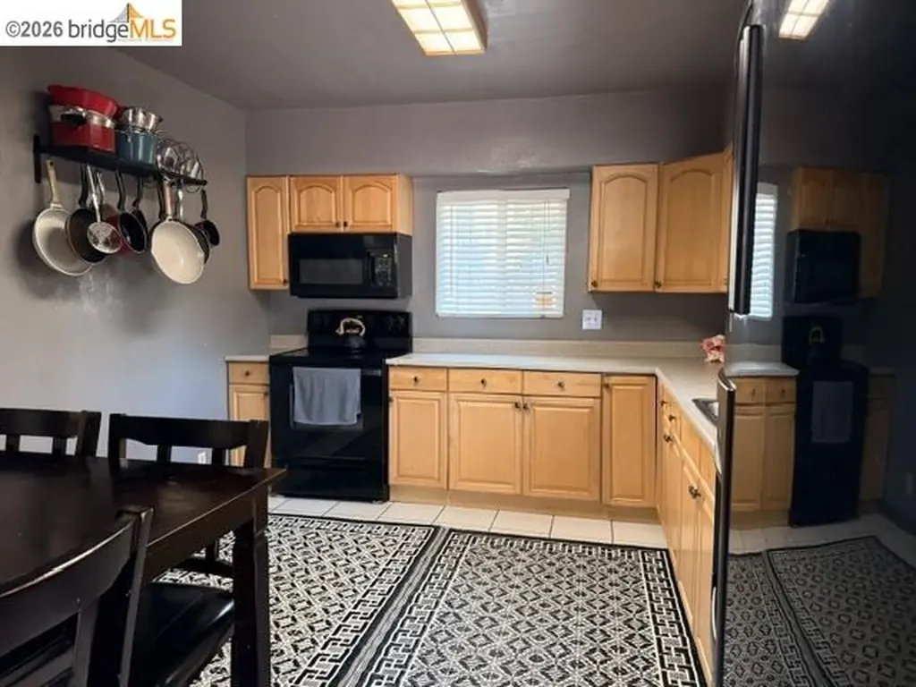 1376 Elm Street Pittsburg CA 94565