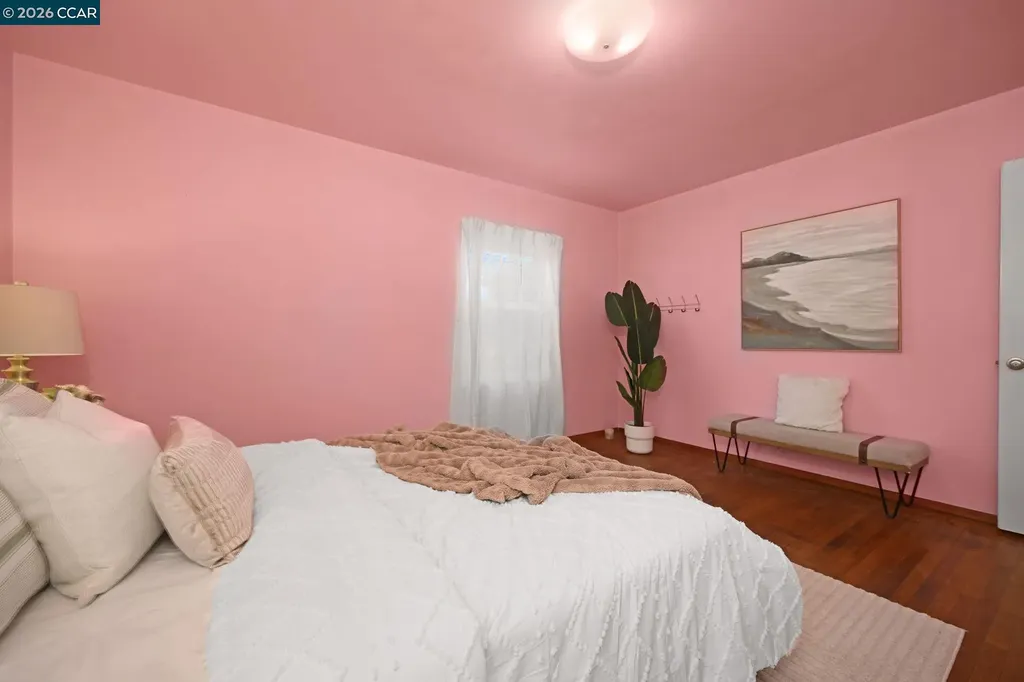 2110 Pomona Avenue Martinez CA 94553