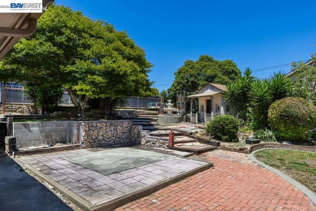 3354 D Street Hayward CA 94541