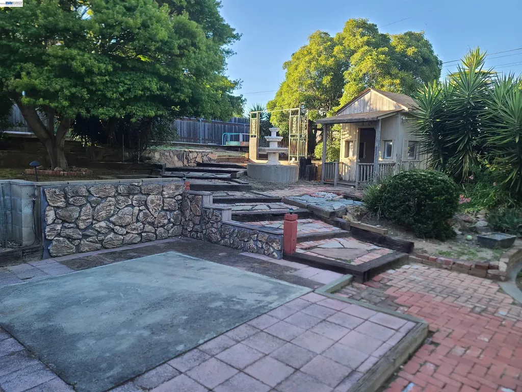 3354 D Street Hayward CA 94541