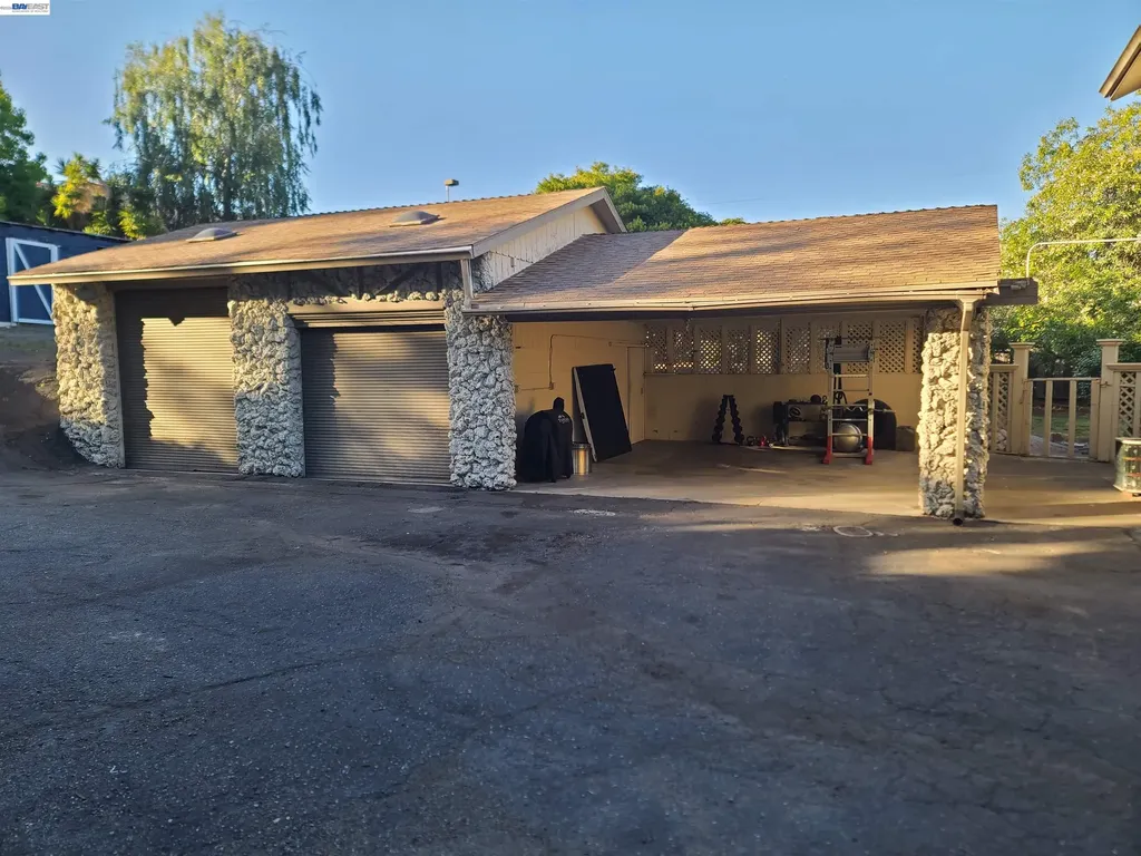 3354 D Street Hayward CA 94541