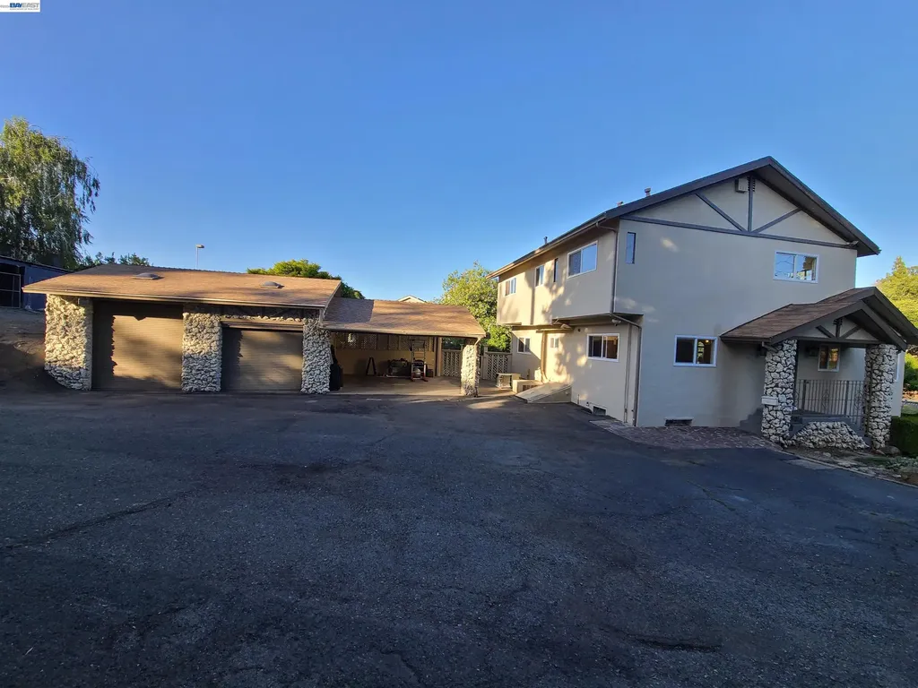 3354 D Street Hayward CA 94541