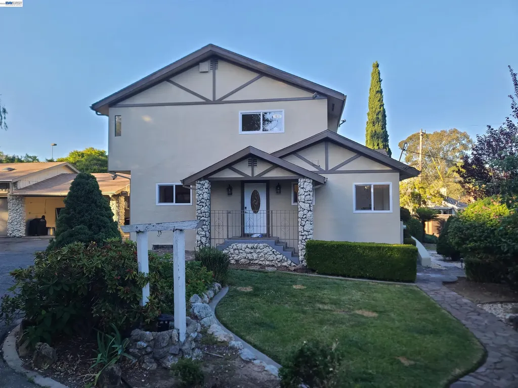 3354 D Street Hayward CA 94541