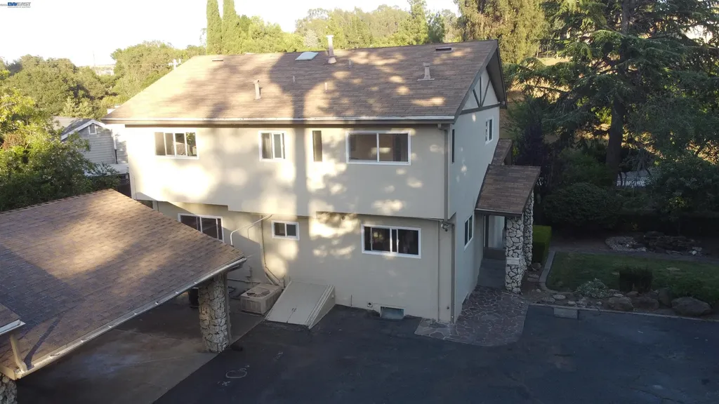 3354 D Street Hayward CA 94541