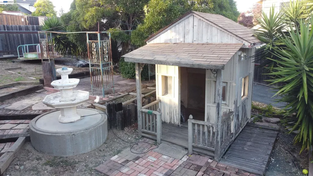 3354 D Street Hayward CA 94541