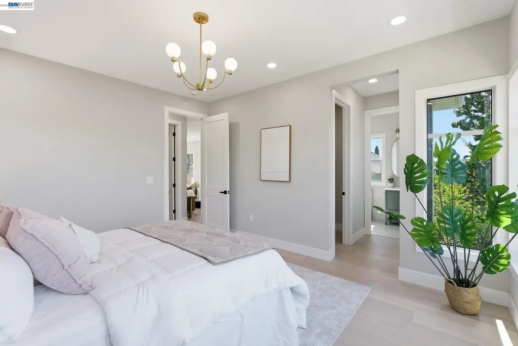 1026 54th Street Oakland CA 94608