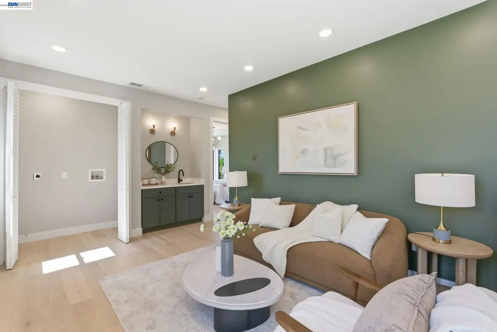 1026 54th Street Oakland CA 94608