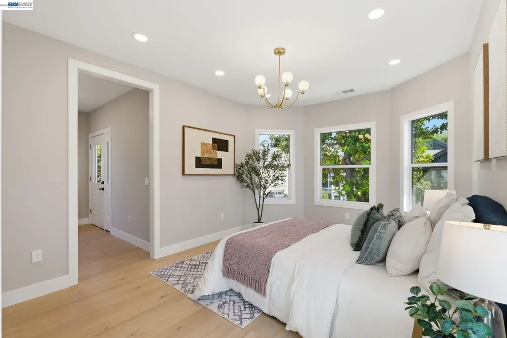 1026 54th Street Oakland CA 94608