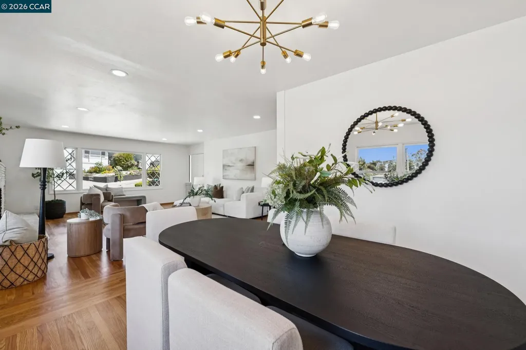 4034 Rusting Avenue Oakland CA 94605