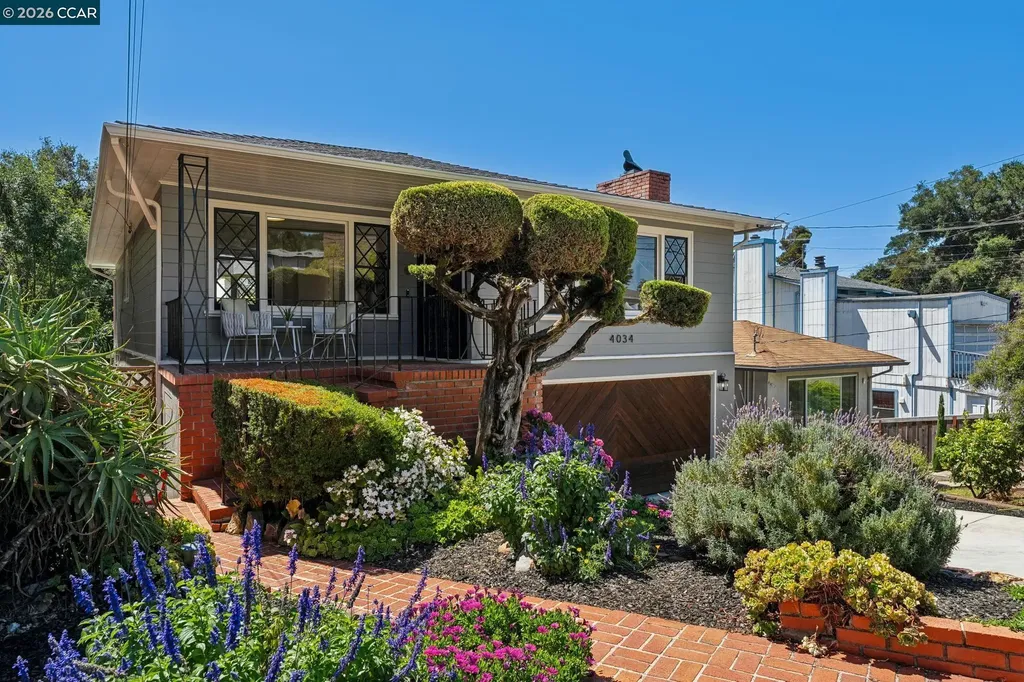 4034 Rusting Avenue Oakland CA 94605