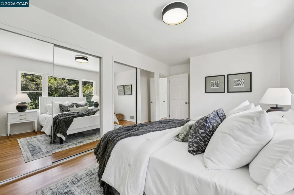 4034 Rusting Avenue Oakland CA 94605