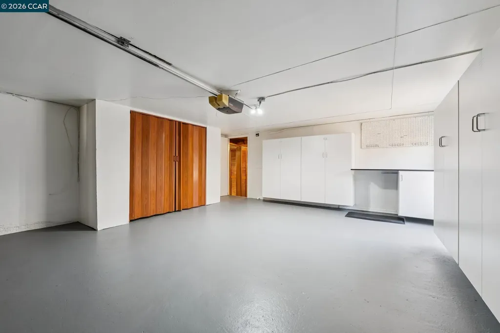 4034 Rusting Avenue Oakland CA 94605
