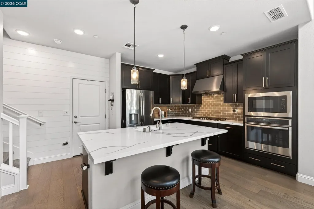 3963 Summit Road Dublin CA 94568