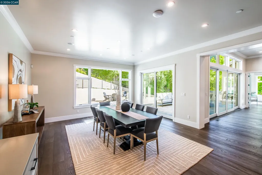 84 Mossbridge Lane Orinda CA 94563