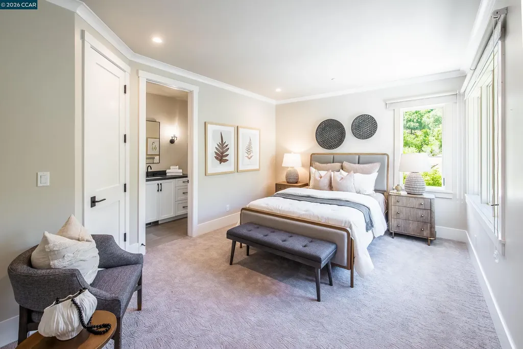 84 Mossbridge Lane Orinda CA 94563