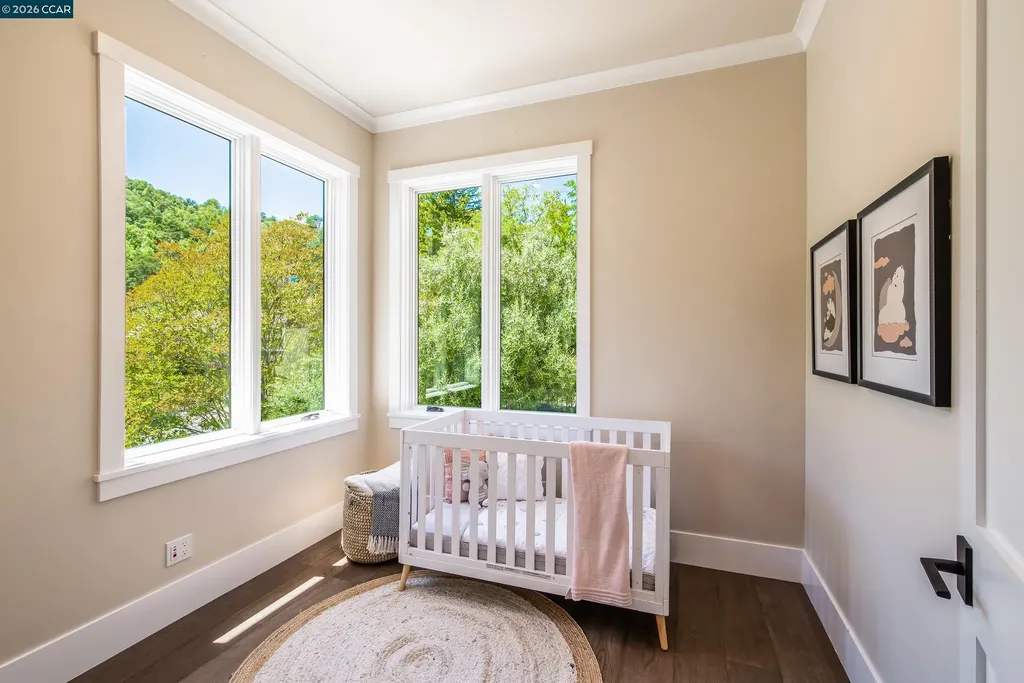 84 Mossbridge Lane Orinda CA 94563