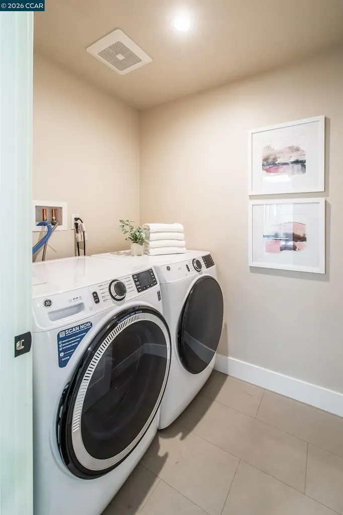 84 Mossbridge Lane Orinda CA 94563