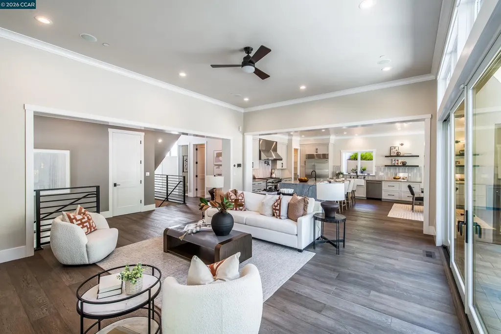 84 Mossbridge Lane Orinda CA 94563