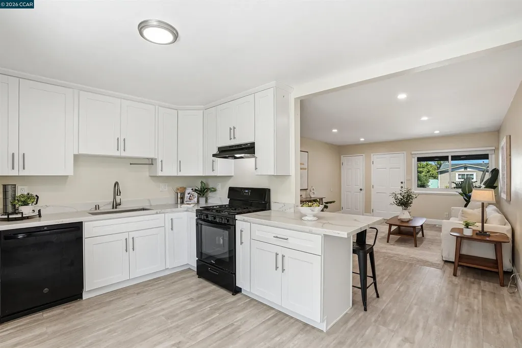 2173 Burton Avenue Pittsburg CA 94565