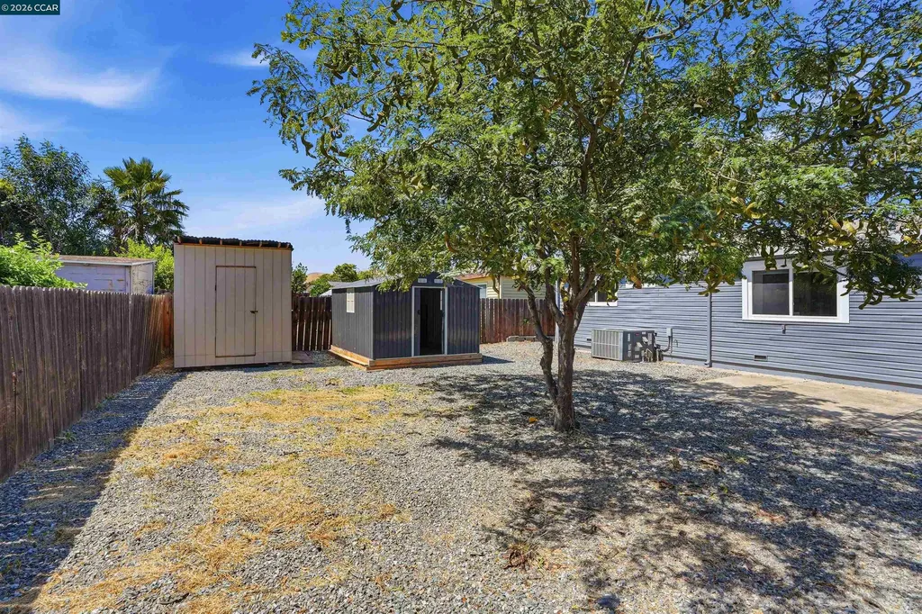 2173 Burton Avenue Pittsburg CA 94565