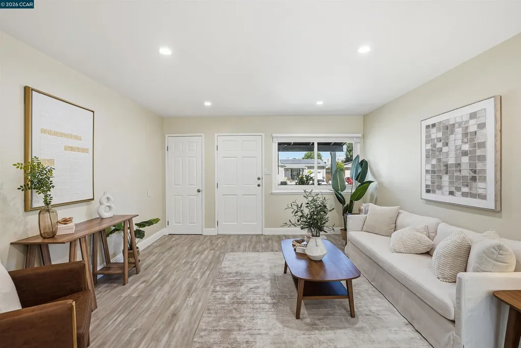 2173 Burton Avenue Pittsburg CA 94565