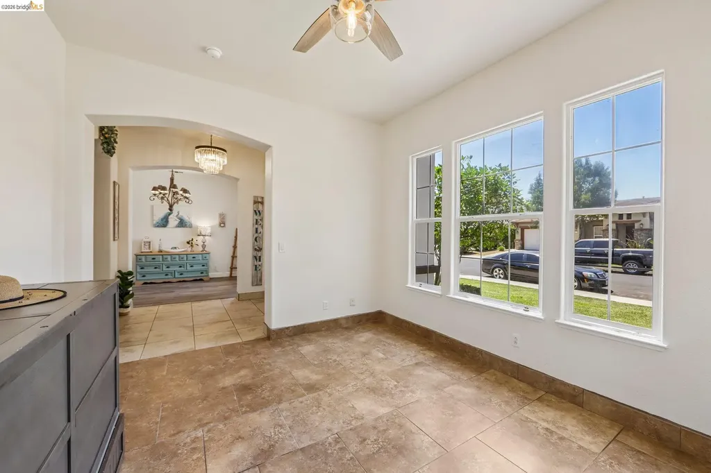 19 Minaret Road Oakley CA 94561