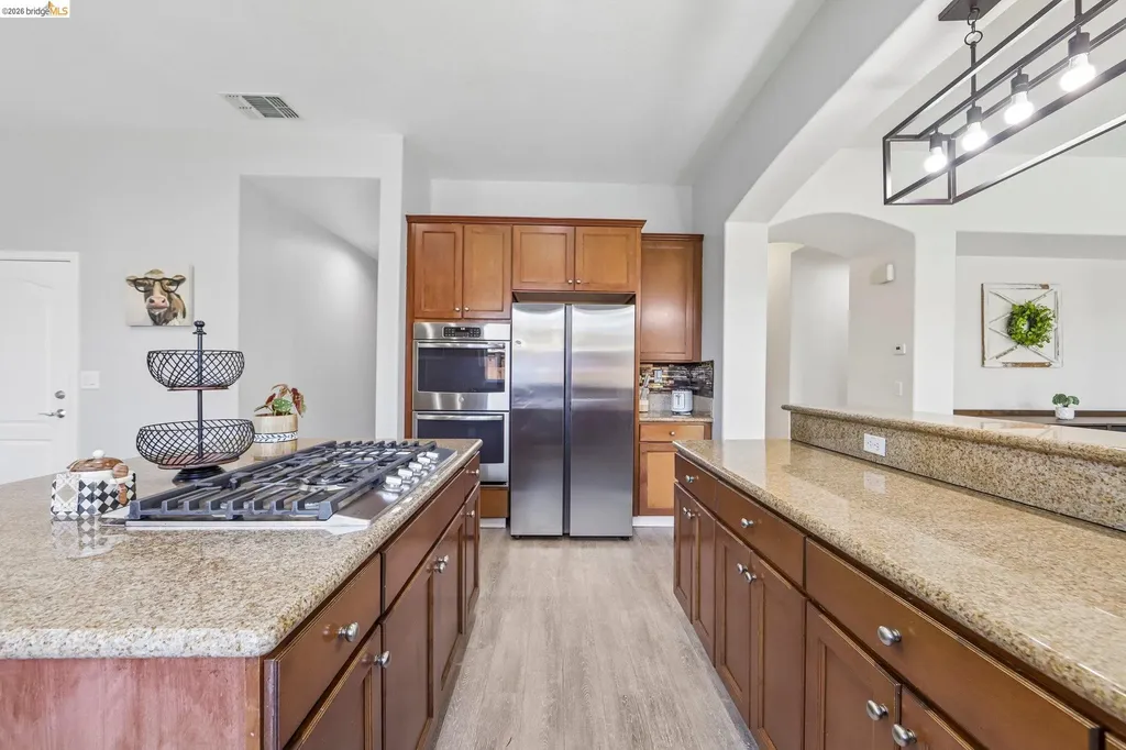 19 Minaret Road Oakley CA 94561