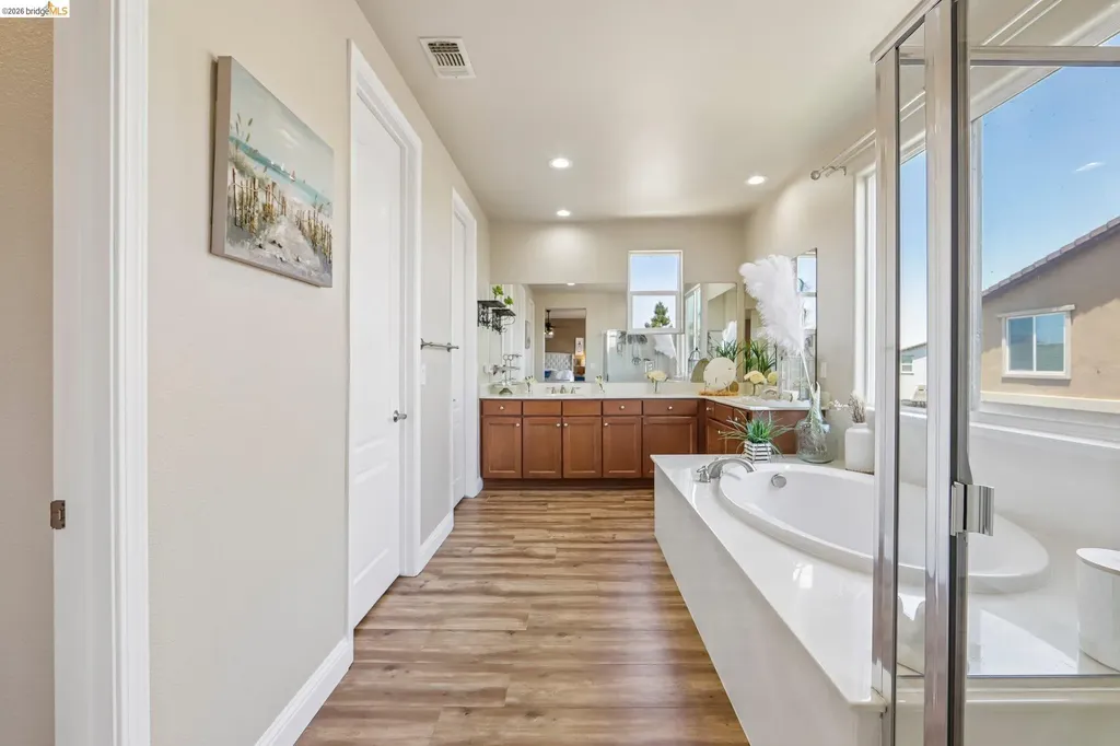19 Minaret Road Oakley CA 94561